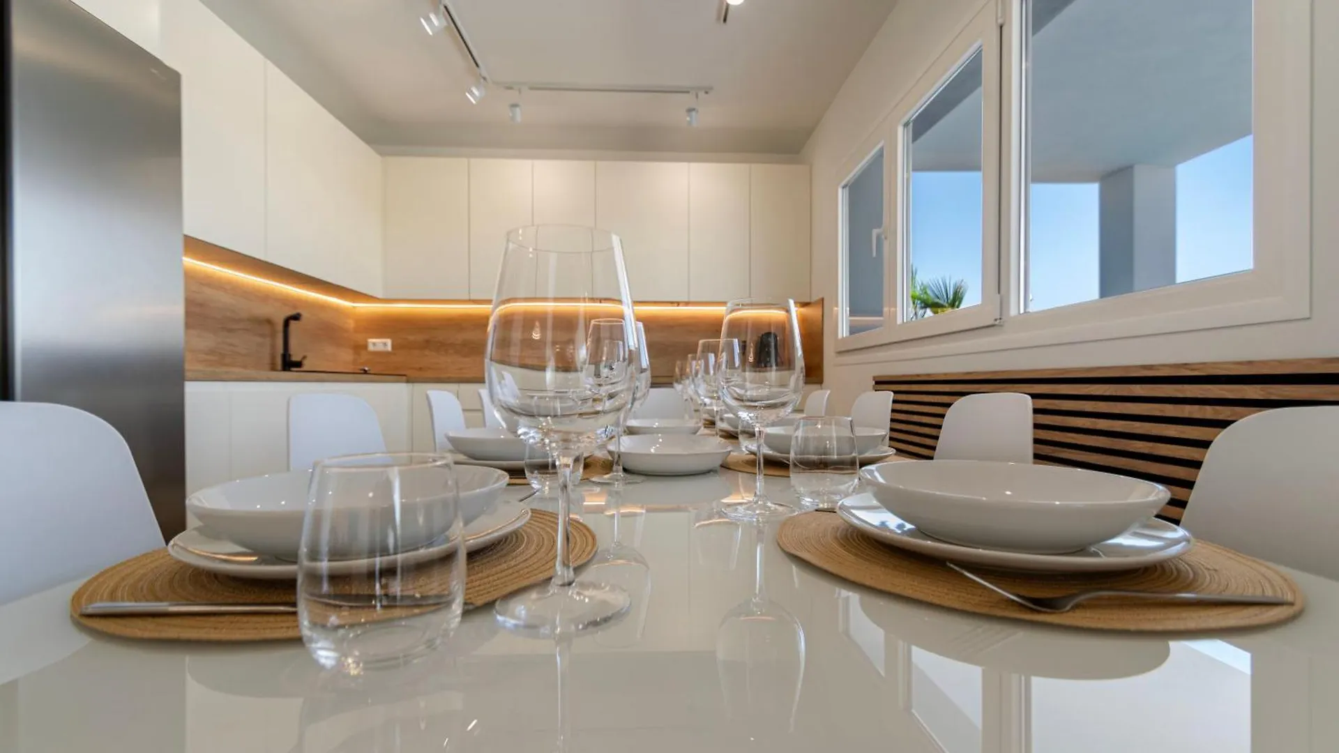 Happyplace Malaga -- Villa With Panoramic Sea View Heated Infinity Saltwater Pool ספרד
